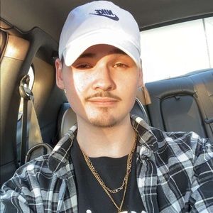 Meet your Posher, Chad